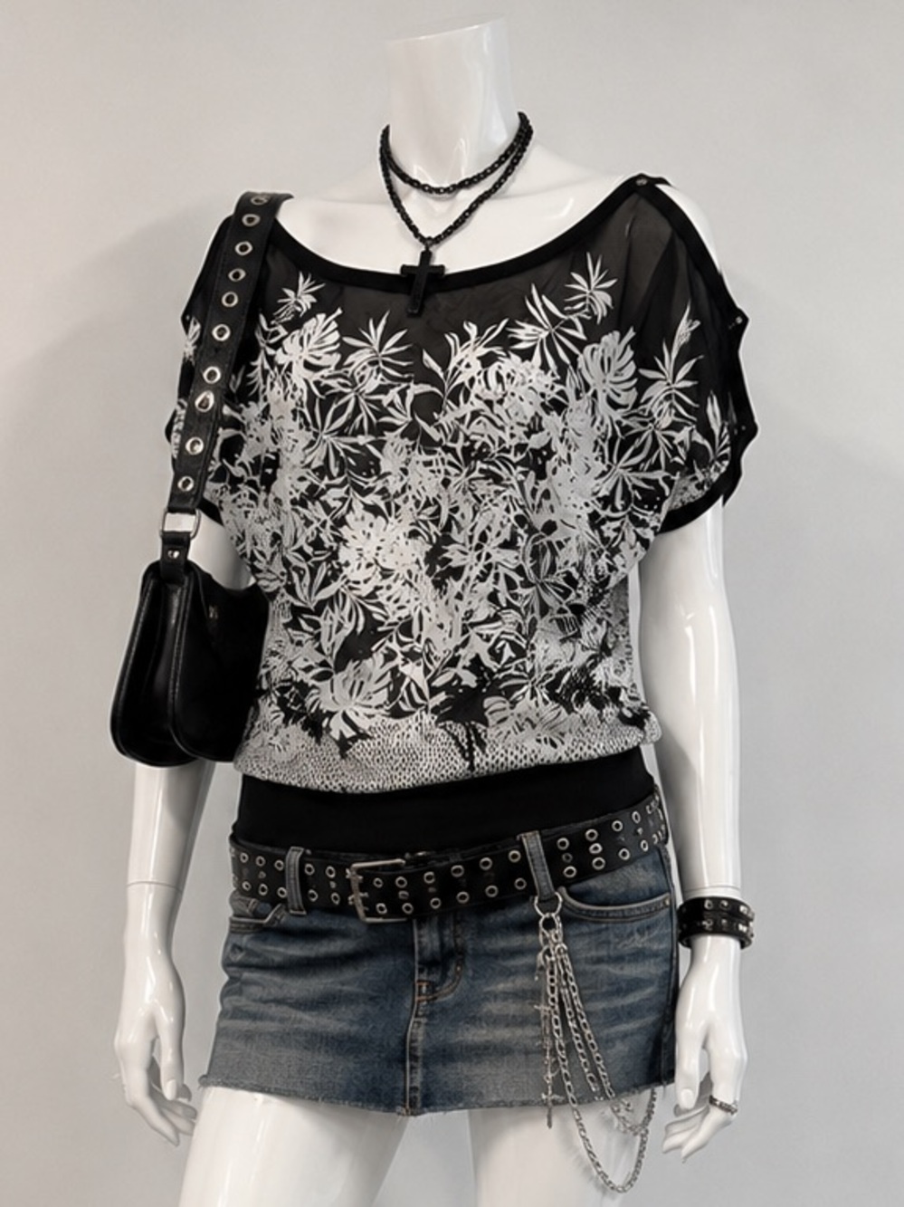 Y2K Artex Sheer Slouchy Black & White Floral Blouse | Shoulder Slits
